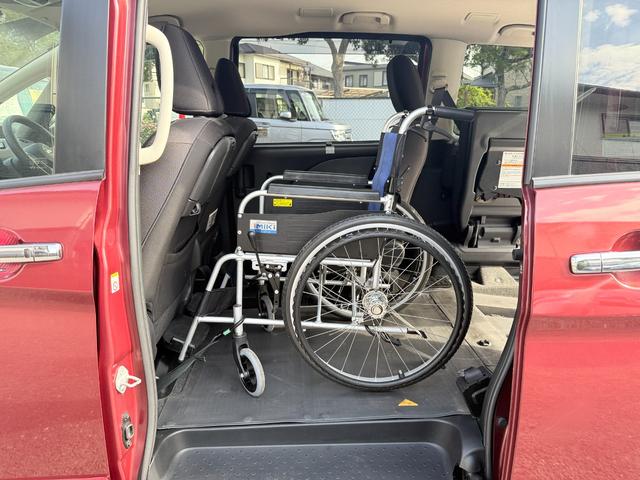 セレナ 2.0HスターCキャブ スロープ 車いす1名2nd 車椅子2列目乗車 両側スライドドア オートクルーズコントロール機能 スマートキー プッシュスタート バックカメラ 前後ドライブレコーダー ETC(22枚目)