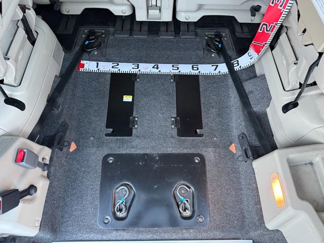 セレナ オートステップ 車椅子スロープ 両側電動スライドドア パナソニックナビ Bluetooth接続 バックカメラ ドライブレコーダー クルーズコントロール スマートキー アイドリングストップ オートライト(12枚目)