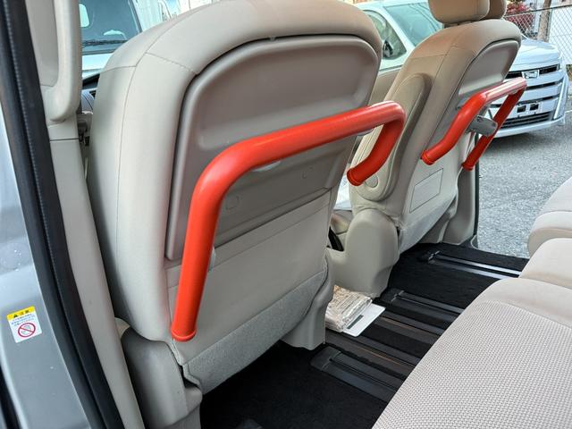 セレナ オートステップ 車椅子スロープ 両側電動スライドドア パナソニックナビ Bluetooth接続 バックカメラ ドライブレコーダー クルーズコントロール スマートキー アイドリングストップ オートライト(24枚目)