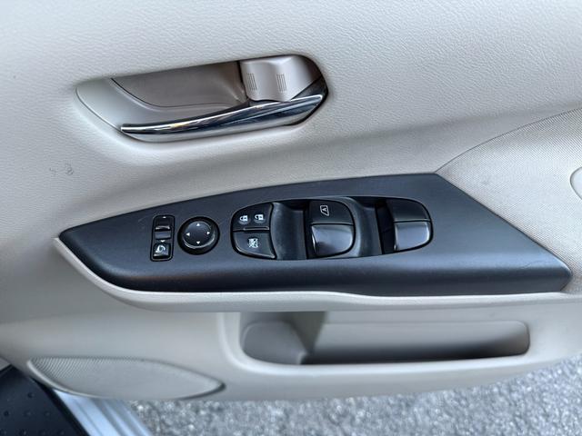 セレナ オートステップ 車椅子スロープ 両側電動スライドドア パナソニックナビ Bluetooth接続 バックカメラ ドライブレコーダー クルーズコントロール スマートキー アイドリングストップ オートライト(42枚目)