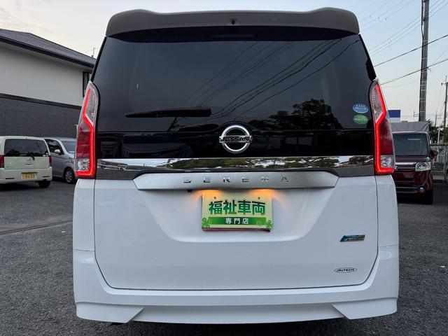 セレナ X 両側スライドドア 補助席 純正ナビ オートクルーズコントロール バックカメラ キーレス スペアキー CD再生 テレビ視聴 オートライト 電動格納ミラー アイドリングストップ機能(16枚目)