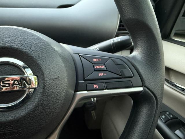 セレナ X 両側スライドドア 補助席 純正ナビ オートクルーズコントロール バックカメラ キーレス スペアキー CD再生 テレビ視聴 オートライト 電動格納ミラー アイドリングストップ機能(32枚目)