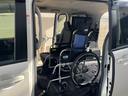 Ｘ　車いすセカンドシート横乗車タイプ　１脚積み　リクライニング式車いす乗車対応　メーカーオプション電動ウインチ装備　　車いす電動固定装置　リヤ車高調整機能　健常者６名＋車いす１名乗車　社外７型ワイドナビ（29枚目）