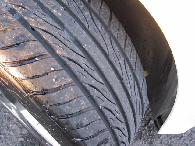 Ｃクラス Ｃ１８０アバンギャルド　ＡＭＧライン　ナビ　フルセグ　革シート　前後コーナーセンサー　バックカメラ　ドライブレコーダー　レーダー探知機　ブラインドスポットモニター　ＬＥＤライト　１８インチアルミホイール　追従オートクルーズ（11枚目）