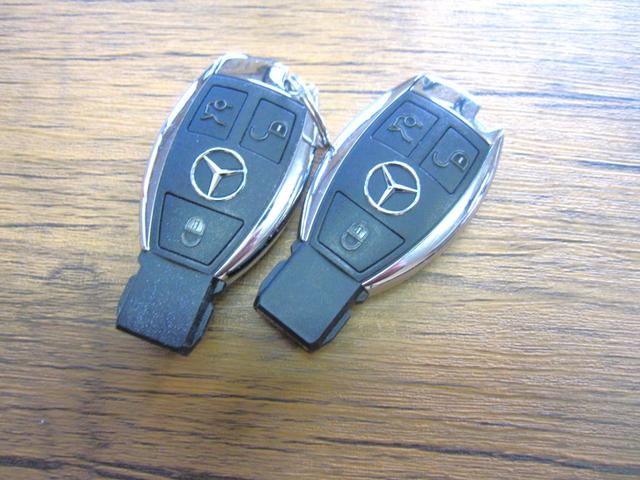 Ｃクラス Ｃ１８０アバンギャルド　ＡＭＧライン　ナビ　フルセグ　革シート　前後コーナーセンサー　バックカメラ　ドライブレコーダー　レーダー探知機　ブラインドスポットモニター　ＬＥＤライト　１８インチアルミホイール　追従オートクルーズ（19枚目）