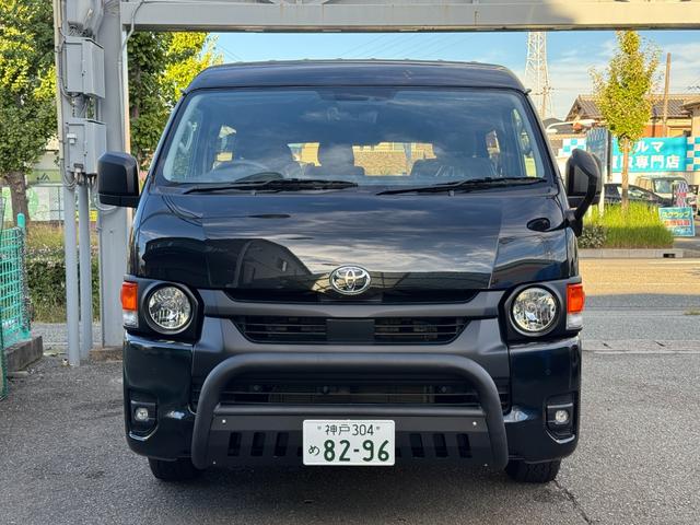 ハイエースワゴン ＧＬ　４ＷＤ　６ＡＴ　４１５ＣＯＢＲＡ丸目キット　スマートキー　パワースライドドア　パノラミックビュー　デジタルインナーミラー（2枚目）