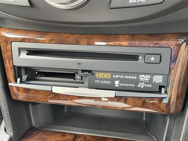 35TL HDDナビ/Bluetooth/バックカメラ/運転席助手席パワーシート/オートライト/HIDヘッドライト/電動リヤブラインド/フォグランプ/スマートキー/ETC/純正17インチアルミ/VSA(29枚目)