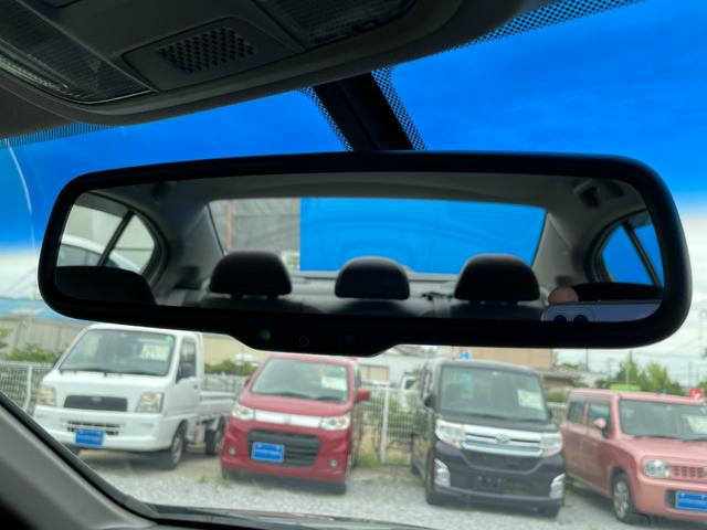 35TL HDDナビ/Bluetooth/バックカメラ/運転席助手席パワーシート/オートライト/HIDヘッドライト/電動リヤブラインド/フォグランプ/スマートキー/ETC/純正17インチアルミ/VSA(34枚目)