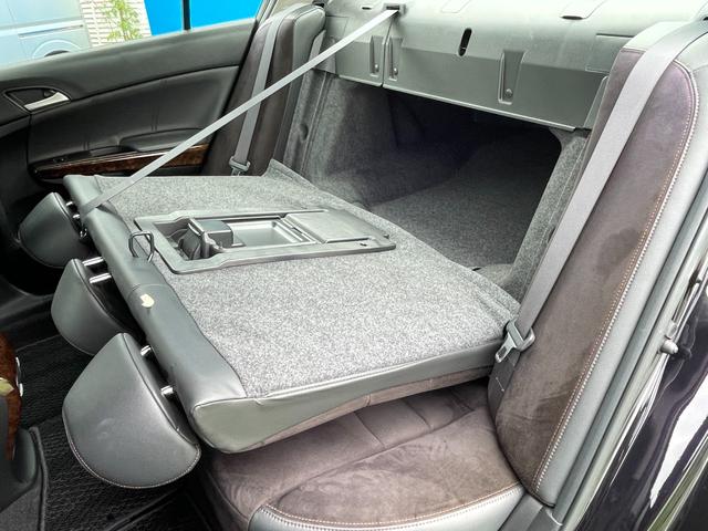 35TL HDDナビ/Bluetooth/バックカメラ/運転席助手席パワーシート/オートライト/HIDヘッドライト/電動リヤブラインド/フォグランプ/スマートキー/ETC/純正17インチアルミ/VSA(49枚目)