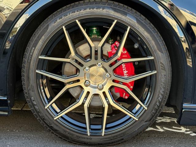 クラウンスポーツ ＳＰＯＲＴ　Ｚ　Ｒｏｗｅｎフルエアロ＆マフラーエンド　Ｔ＆Ｔ　Ｆｏｒｇｅｄ２１ＡＷ　ＴＥＩＮ車高調　サンドベージュレザー　プリクラッシュ＆レーダークルコン　ベンチレーションシート　シートヒーター　ステアリングヒーター（4枚目）