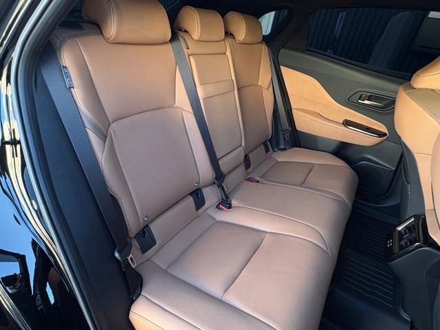 クラウンスポーツ ＳＰＯＲＴ　Ｚ　Ｒｏｗｅｎフルエアロ＆マフラーエンド　Ｔ＆Ｔ　Ｆｏｒｇｅｄ２１ＡＷ　ＴＥＩＮ車高調　サンドベージュレザー　プリクラッシュ＆レーダークルコン　ベンチレーションシート　シートヒーター　ステアリングヒーター（62枚目）