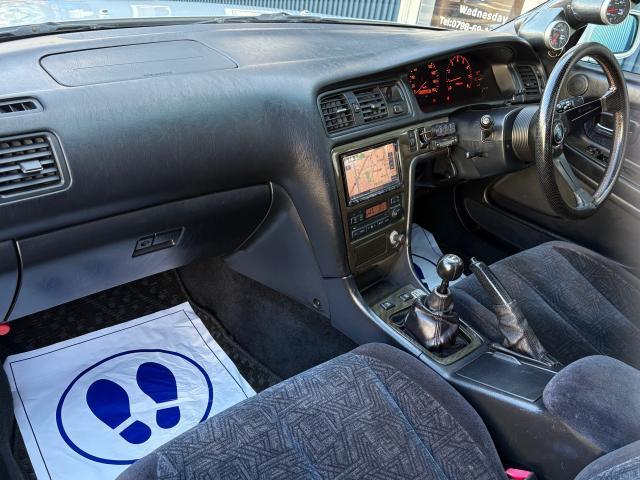 チェイサー ツアラーV 純正5速MT 1JZターボ 後期型 純正フルエアロ サンルーフ TEIN車高調 BBS18AW フジツボマフラー ナルディハンドル Defi追加メーター KENWOODナビ フルセグTV Bモニター(13枚目)