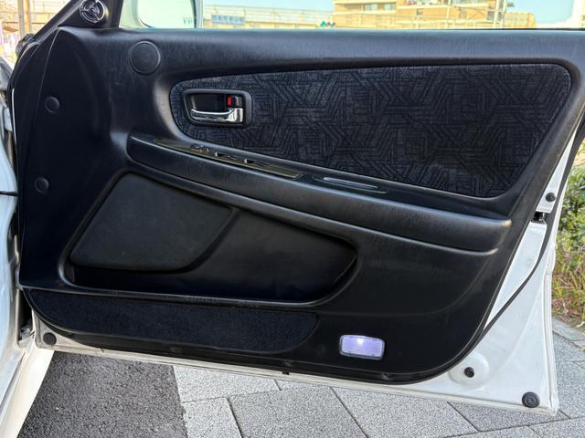 チェイサー ツアラーV 純正5速MT 1JZターボ 後期型 純正フルエアロ サンルーフ TEIN車高調 BBS18AW フジツボマフラー ナルディハンドル Defi追加メーター KENWOODナビ フルセグTV Bモニター(54枚目)