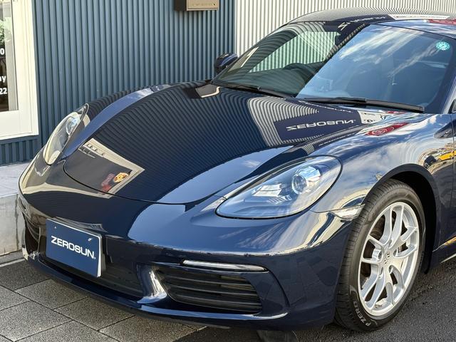 ７１８ケイマン ７１８ケイマン　６速ＭＴ　アゲートグレーインテリア　スポーツエグゾースト　禁煙車　右ハンドル　ハーフレザーシート　ＰＣＭナビ　カープレイ　Ｂモニター　ＥＴＣ　デュアルエキゾーストパイプ　バイキセノンヘッド（8枚目）