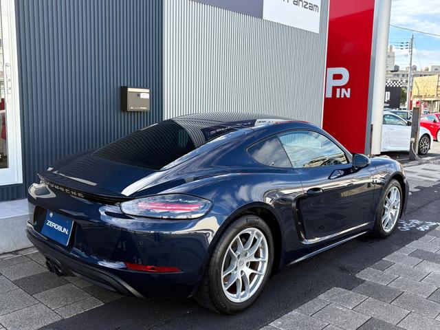 ７１８ケイマン ７１８ケイマン　６速ＭＴ　アゲートグレーインテリア　スポーツエグゾースト　禁煙車　右ハンドル　ハーフレザーシート　ＰＣＭナビ　カープレイ　Ｂモニター　ＥＴＣ　デュアルエキゾーストパイプ　バイキセノンヘッド（27枚目）