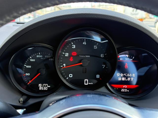 ７１８ケイマン ７１８ケイマン　６速ＭＴ　アゲートグレーインテリア　スポーツエグゾースト　禁煙車　右ハンドル　ハーフレザーシート　ＰＣＭナビ　カープレイ　Ｂモニター　ＥＴＣ　デュアルエキゾーストパイプ　バイキセノンヘッド（44枚目）