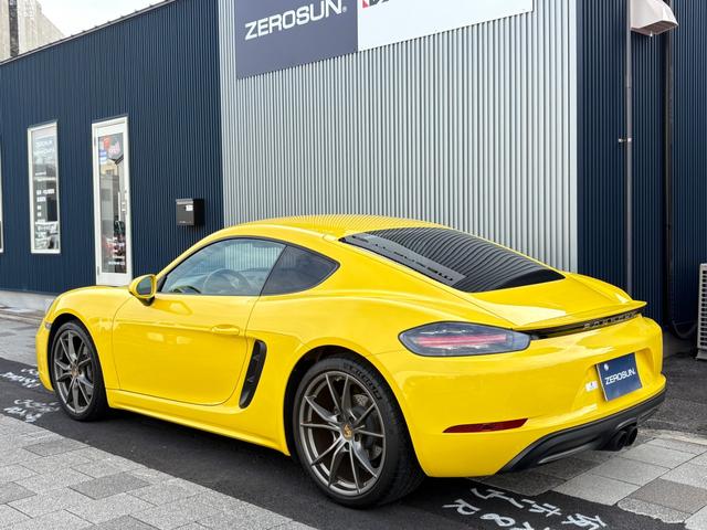 718ケイマン 718ケイマン 1オーナー 6速MT 左ハンドル アゲートグレーインテリア カレラS20AW バイキセノンヘッド ハーフレザーシート 純正ナビ フルセグTVチューナー カープレイ Bモニター ETC 電動格納ミラー(11枚目)