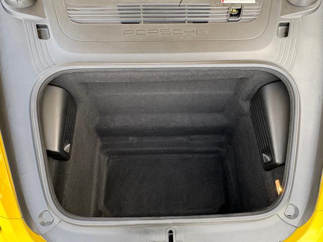 718ケイマン 718ケイマン 1オーナー 6速MT 左ハンドル アゲートグレーインテリア カレラS20AW バイキセノンヘッド ハーフレザーシート 純正ナビ フルセグTVチューナー カープレイ Bモニター ETC 電動格納ミラー(19枚目)