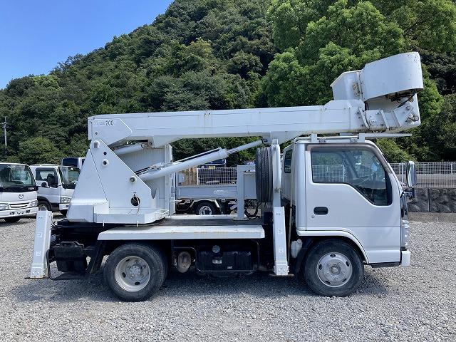 エルフトラック ・アイチＳＳ１２・高所作業車・６ＭＴ・電工バケット　・坂道発進補助装置・電格ミラー・キーレス・メッキパーツ（5枚目）