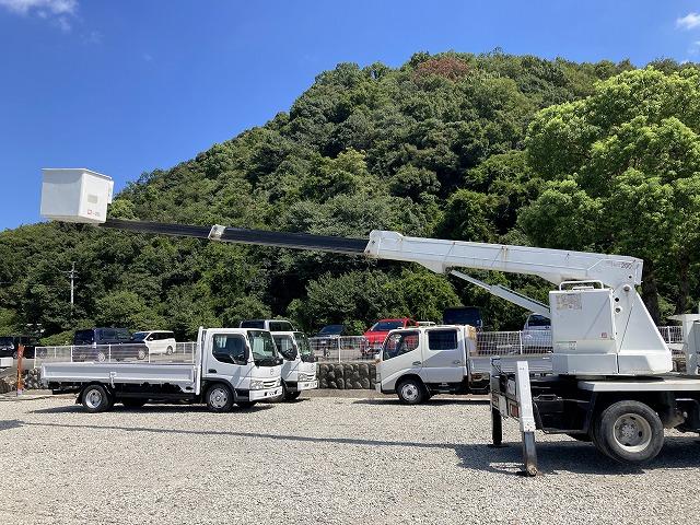 エルフトラック ・アイチＳＳ１２・高所作業車・６ＭＴ・電工バケット　・坂道発進補助装置・電格ミラー・キーレス・メッキパーツ（9枚目）