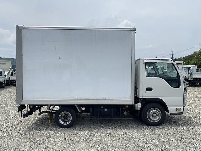 エルフトラック ・１．５ｔ積・パネルバン・ＡＴ・１０尺・カラーバックモニター　・電格ミラー・メッキパーツ・キーレス・バスマーカー・荷台内寸　Ｌ３０７３　Ｗ１８０７　Ｈ１９４６（5枚目）