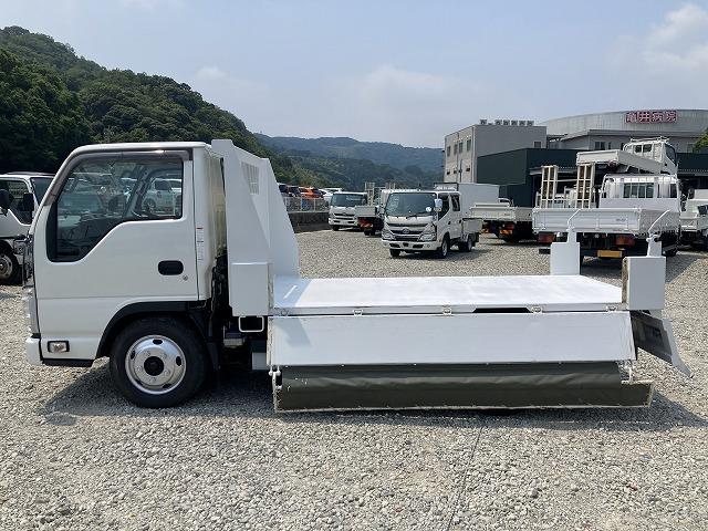 エルフトラック ２ｔ積・ダンプ・コボレーン付・５ｔ未満・５ＭＴ　極東製　ＤＤ０２強化ダンプ・プリクラッシュ・レーンディパーチャーアラート・メッキパーツ・スタートアシスト・エコノモードスイッチ・キーレス・荷台内寸　Ｌ３０４９　Ｗ１５９８　　Ｈ３２８（19枚目）