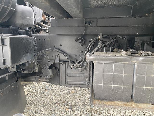 トヨエース ・３．４ｔ積・ＨＡＮＡＭＩＤＡＩ　２台積キャリアカー・積載車　・油圧ゲート・ウィンチ・メッキパーツ・坂道発進補助装置・電格ミラー（39枚目）