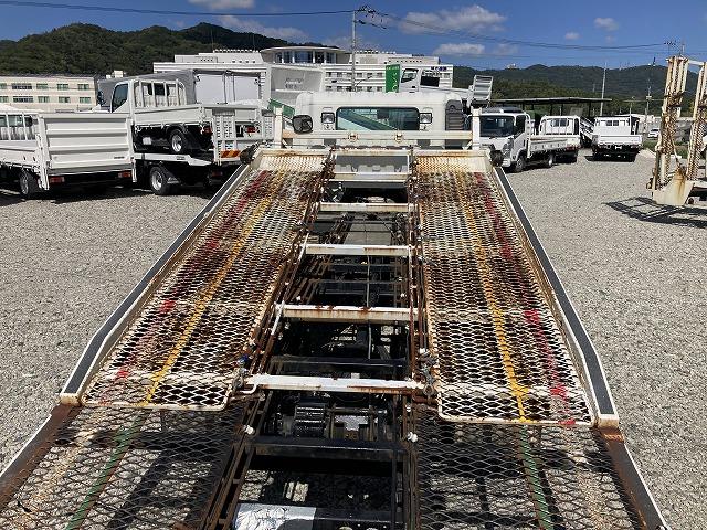 デュトロ ２台積・キャリアカー・花見台・６ＭＴ・３．５ｔ積　２台積・キャリアカー・花見台・６ＭＴ・３．５ｔ積・メッキパーツ・ウィンチ付・坂道発進補助装置・エコモードスイッチ・カラーバックモニター・ＥＴＣ（30枚目）