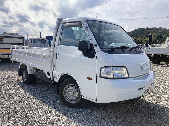 バネットトラック １ｔ積・荷台鉄板張り・５ＭＴ・平ボディ・三方開　１ｔ積・荷台鉄板張り・５ＭＴ・平ボディ・三方開・荷台鉄板張り・アオリランカン・鳥居鉄板張り・３ペダル・ゲートチェーン・荷台内寸　Ｌ２７４８　Ｗ１６０９　Ｈ３４０（3枚目）