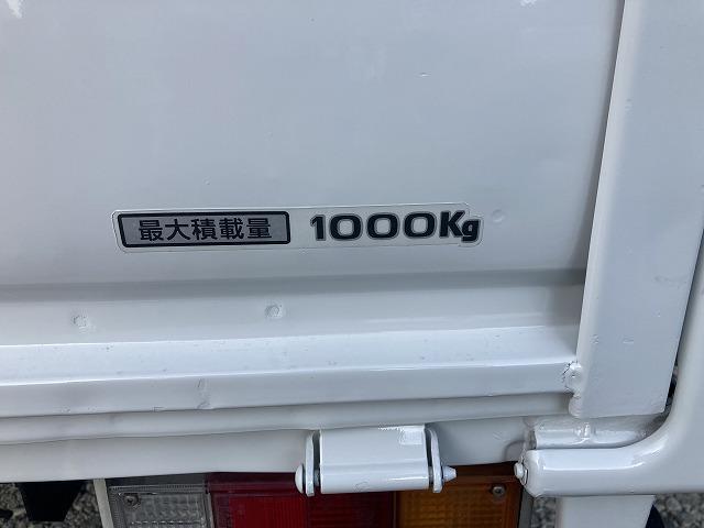 バネットトラック １ｔ積・荷台鉄板張り・５ＭＴ・平ボディ・三方開　１ｔ積・荷台鉄板張り・５ＭＴ・平ボディ・三方開・荷台鉄板張り・アオリランカン・鳥居鉄板張り・３ペダル・ゲートチェーン・荷台内寸　Ｌ２７４８　Ｗ１６０９　Ｈ３４０（28枚目）
