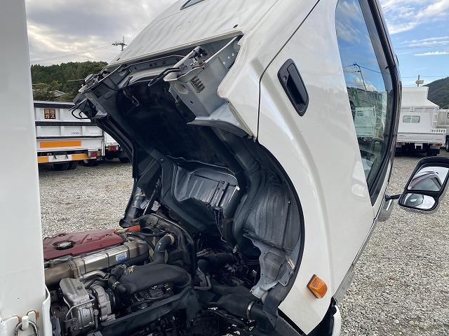 デュトロ １．９５ｔ積・垂直パワーゲート・標準ロング・６ＭＴ・荷台鉄板　１．９５ｔ積・極東製垂直パワーゲート・Ｖ６０１Ｂ－１ＭＲＴ２・標準ロング・６ＭＴ・荷台鉄板・プリクラ・レーンディパーチャーアラート・クラリオンナビ・坂道発進補助装置・電格ミラー・ＥＴＣ・サポートゲート（17枚目）
