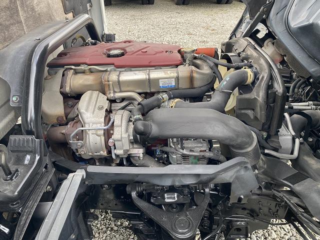 デュトロ １．９５ｔ積・垂直パワーゲート・標準ロング・６ＭＴ・荷台鉄板　１．９５ｔ積・極東製垂直パワーゲート・Ｖ６０１Ｂ－１ＭＲＴ２・標準ロング・６ＭＴ・荷台鉄板・プリクラ・レーンディパーチャーアラート・クラリオンナビ・坂道発進補助装置・電格ミラー・ＥＴＣ・サポートゲート（18枚目）