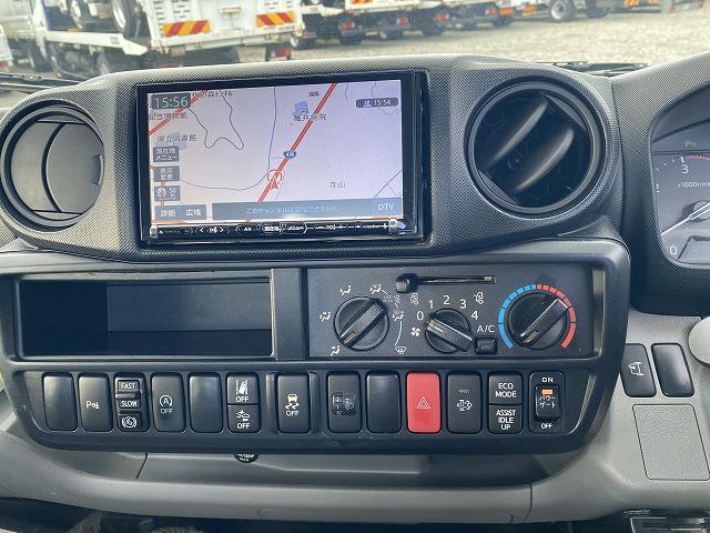 デュトロ １．９５ｔ積・垂直パワーゲート・標準ロング・６ＭＴ・荷台鉄板　１．９５ｔ積・極東製垂直パワーゲート・Ｖ６０１Ｂ－１ＭＲＴ２・標準ロング・６ＭＴ・荷台鉄板・プリクラ・レーンディパーチャーアラート・クラリオンナビ・坂道発進補助装置・電格ミラー・ＥＴＣ・サポートゲート（34枚目）