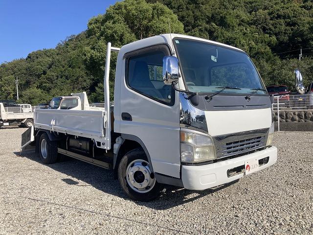 キャンター ３ｔ積・ワイドロング・平・５ＭＴ　３ｔ積　ワイドロング　平☆５ＭＴ　荷台後方リフト装置　歩み掛け　荷台鉄板張り　ゲートチェーン　５方開　アシストゲート　メッキパーツ　荷台内寸　Ｌ４３６５　Ｗ１９８３　Ｈ３８１（17枚目）