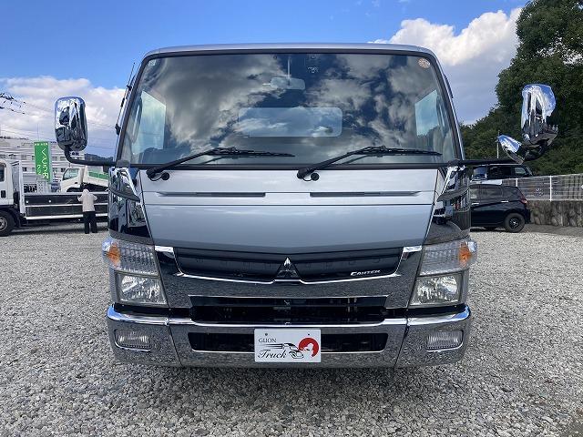 キャンター ２．６ｔ積・積載車・ラジコン・カスタム・５ＭＴ　２．６ｔ積・積載車・ラジコン・カスタム・ＮＥ０５（同年式）・メッキパーツ・ミツビシナビ・ＥＴＣ・ウィンチ・車検８年１０月まで・荷台内寸　Ｌ５７１０　Ｗ２０６０（2枚目）