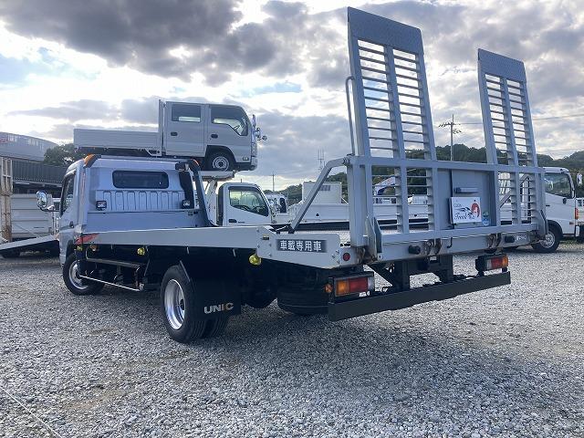 キャンター ２．６ｔ積・積載車・ラジコン・カスタム・５ＭＴ　２．６ｔ積・積載車・ラジコン・カスタム・ＮＥ０５（同年式）・メッキパーツ・ミツビシナビ・ＥＴＣ・ウィンチ・車検８年１０月まで・荷台内寸　Ｌ５７１０　Ｗ２０６０（6枚目）