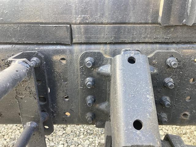 キャンター ２．６ｔ積・積載車・ラジコン・カスタム・５ＭＴ　２．６ｔ積・積載車・ラジコン・カスタム・ＮＥ０５（同年式）・メッキパーツ・ミツビシナビ・ＥＴＣ・ウィンチ・車検８年１０月まで・荷台内寸　Ｌ５７１０　Ｗ２０６０（26枚目）