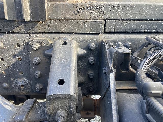 キャンター ２．６ｔ積・積載車・ラジコン・カスタム・５ＭＴ　２．６ｔ積・積載車・ラジコン・カスタム・ＮＥ０５（同年式）・メッキパーツ・ミツビシナビ・ＥＴＣ・ウィンチ・車検８年１０月まで・荷台内寸　Ｌ５７１０　Ｗ２０６０（31枚目）