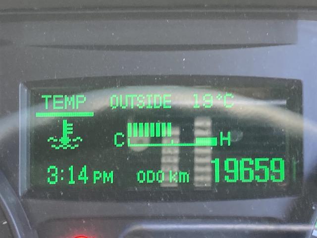 キャンター ２．６ｔ積・積載車・ラジコン・カスタム・５ＭＴ　２．６ｔ積・積載車・ラジコン・カスタム・ＮＥ０５（同年式）・メッキパーツ・ミツビシナビ・ＥＴＣ・ウィンチ・車検８年１０月まで・荷台内寸　Ｌ５７１０　Ｗ２０６０（54枚目）