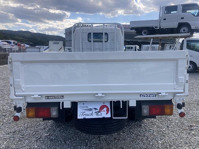 ダイナトラック 2t積・セミロング・平ボディ・AT車 2t積・セミロング・平ボディ・AT車・プリクラッシュセーフティ・車線逸脱警報装置・イクリプスナビ・ETC・床フック2対・サポートゲート・スチール横ネタ・荷台内寸 L3566 W1608 H361(7枚目)