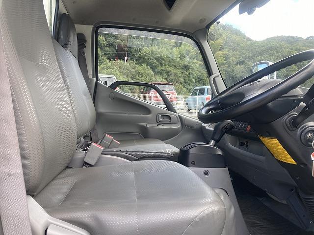 ダイナトラック 2t積・セミロング・平ボディ・AT車 2t積・セミロング・平ボディ・AT車・プリクラッシュセーフティ・車線逸脱警報装置・イクリプスナビ・ETC・床フック2対・サポートゲート・スチール横ネタ・荷台内寸 L3566 W1608 H361(24枚目)