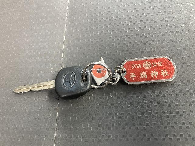 ダイナトラック 2t積・セミロング・平ボディ・AT車 2t積・セミロング・平ボディ・AT車・プリクラッシュセーフティ・車線逸脱警報装置・イクリプスナビ・ETC・床フック2対・サポートゲート・スチール横ネタ・荷台内寸 L3566 W1608 H361(28枚目)