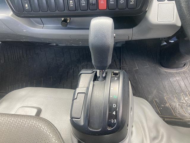 ダイナトラック 2t積・セミロング・平ボディ・AT車 2t積・セミロング・平ボディ・AT車・プリクラッシュセーフティ・車線逸脱警報装置・イクリプスナビ・ETC・床フック2対・サポートゲート・スチール横ネタ・荷台内寸 L3566 W1608 H361(30枚目)