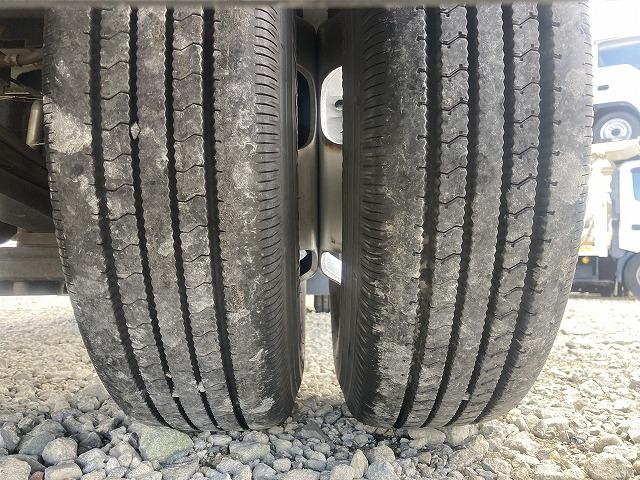 ダイナトラック 2t積・セミロング・平ボディ・AT車 2t積・セミロング・平ボディ・AT車・プリクラッシュセーフティ・車線逸脱警報装置・イクリプスナビ・ETC・床フック2対・サポートゲート・スチール横ネタ・荷台内寸 L3566 W1608 H361(44枚目)