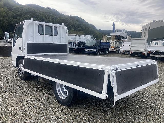 エルフトラック 3t積・平ボディ 3t積 平ボディ AT 荷台鉄板張り メッキパーツ 電悪ミラー ASR バイザー マット 荷台内寸 L3127 W1626 H386(13枚目)