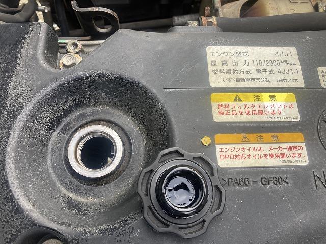 エルフトラック 3t積・平ボディ 3t積 平ボディ AT 荷台鉄板張り メッキパーツ 電悪ミラー ASR バイザー マット 荷台内寸 L3127 W1626 H386(17枚目)