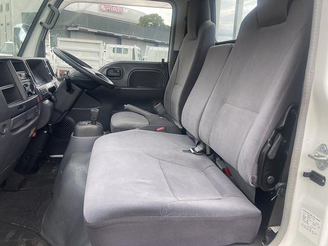 エルフトラック 3t積・平ボディ 3t積 平ボディ AT 荷台鉄板張り メッキパーツ 電悪ミラー ASR バイザー マット 荷台内寸 L3127 W1626 H386(23枚目)