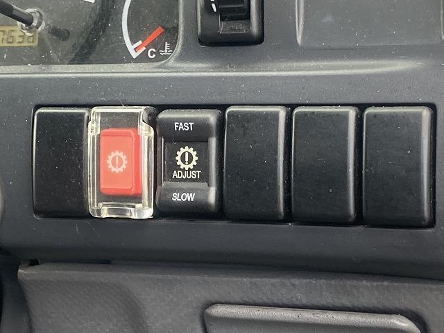 エルフトラック 3t積・平ボディ 3t積 平ボディ AT 荷台鉄板張り メッキパーツ 電悪ミラー ASR バイザー マット 荷台内寸 L3127 W1626 H386(27枚目)