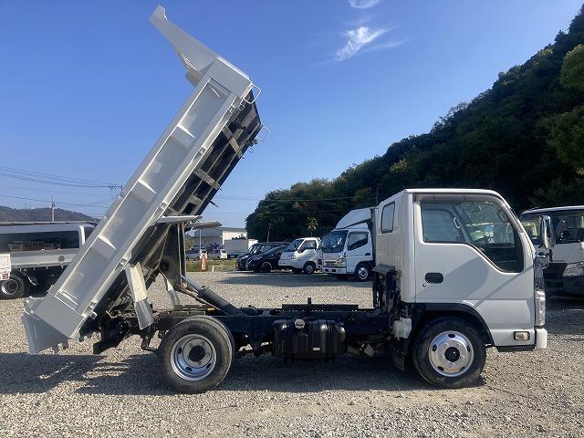 エルフトラック 全低床・強化ダンプ・６ＭＴ・中間ピン　３ｔ積・全低床・強化ダンプ・新明和製ＤＲ２－０１１０ＳＹ・６ＭＴ・中間ピン・坂道発進補助装置・電格ミラー・メッキパーツ・ＥＴＣ・荷台内寸　Ｌ３０６５　Ｗ１６０９　Ｈ３６３（5枚目）
