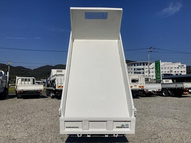 エルフトラック 全低床・強化ダンプ・６ＭＴ・中間ピン　３ｔ積・全低床・強化ダンプ・新明和製ＤＲ２－０１１０ＳＹ・６ＭＴ・中間ピン・坂道発進補助装置・電格ミラー・メッキパーツ・ＥＴＣ・荷台内寸　Ｌ３０６５　Ｗ１６０９　Ｈ３６３（7枚目）